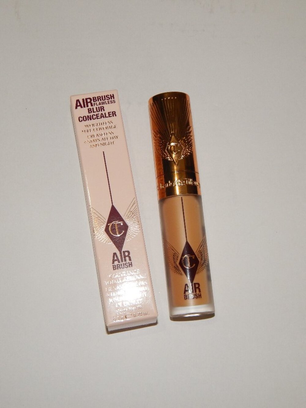 NIB Charlotte Tilbury 8.5 Medium Tan Air Brush Flawless Blur Concealer
